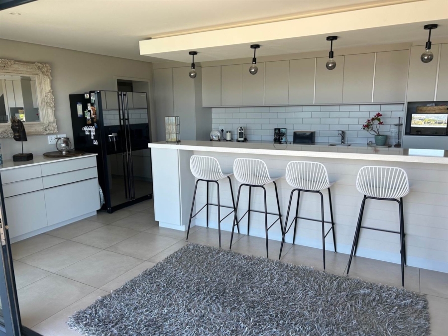 To Let 3 Bedroom Property for Rent in Knysna Central Western Cape